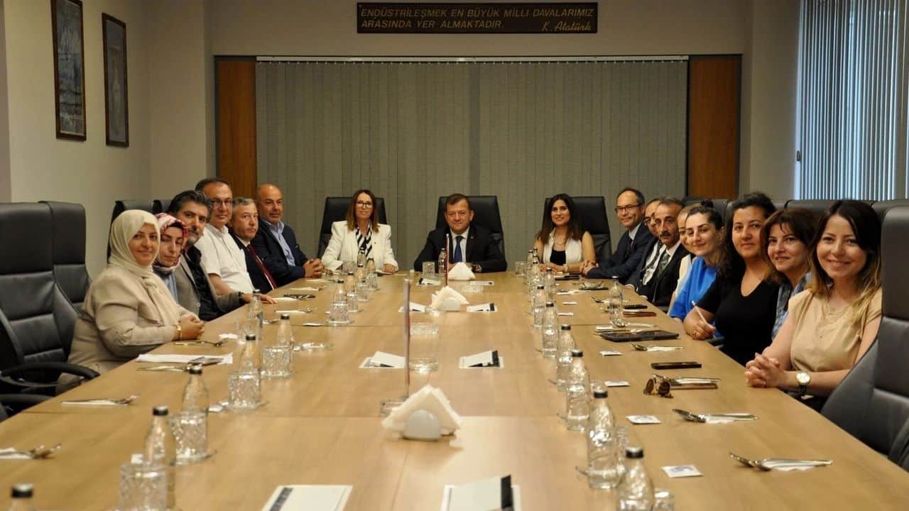 Çorum'da Kadın Girişimciliği Destekleyen 'Kadın Eli' Projesi Sanayide Kadın Gücünü Artırma Adımı