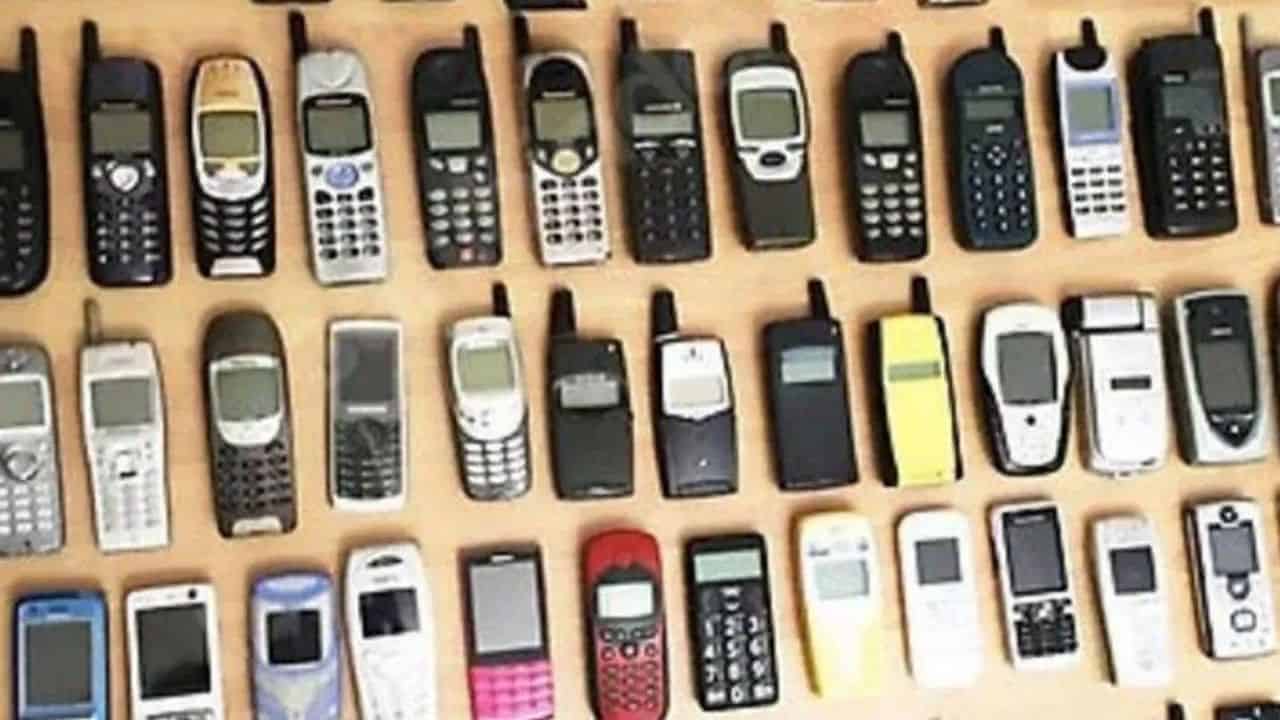Eski cep telefonunuzu getirin!37 bin lira ediyor…