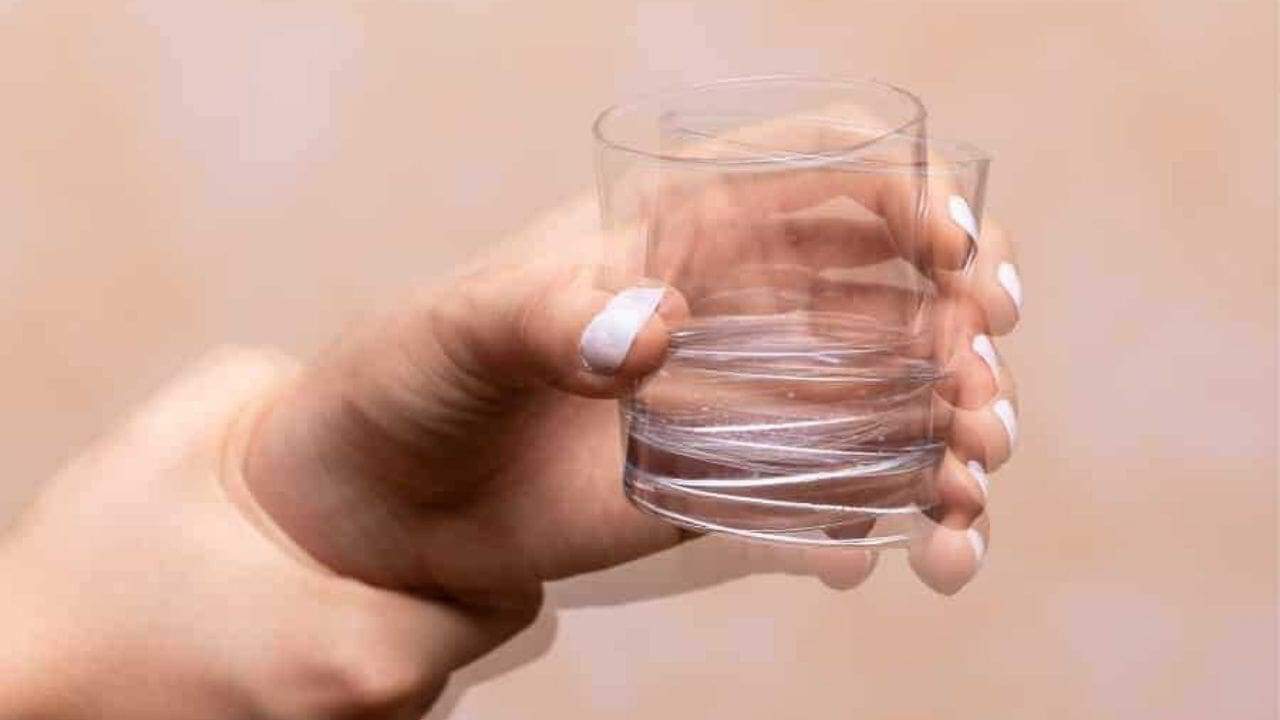 El Titremesi: Nedenleri, Belirtileri ve Tedavi Yöntemleri