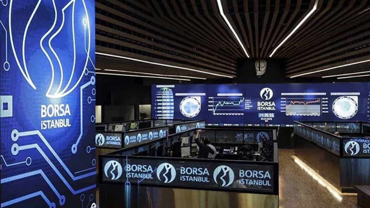 Seçimler sonrası dolar ve euro yükseldi, düşen borsa devre kesti