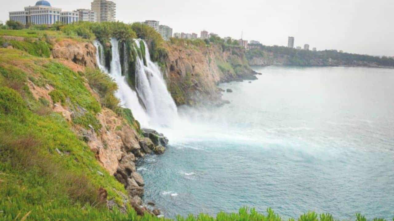 Aşağı Düden Şelalesi: Büyüleyici Doğal Hazine