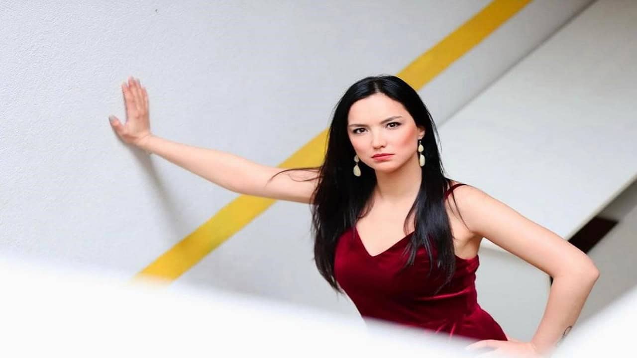Başarılı oyuncu Özlem Leman yeni dizi projesi için hazırlıklara başladı