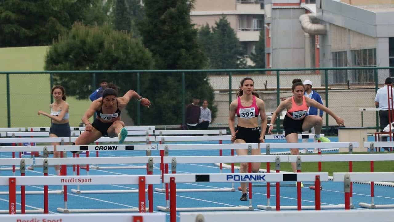 Ünilig Atletizm Türkiye Şampiyonası Manisa’da başladı