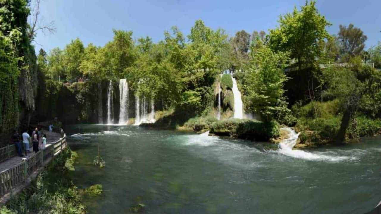 Düden Şelalesi Göz Boyadı!
