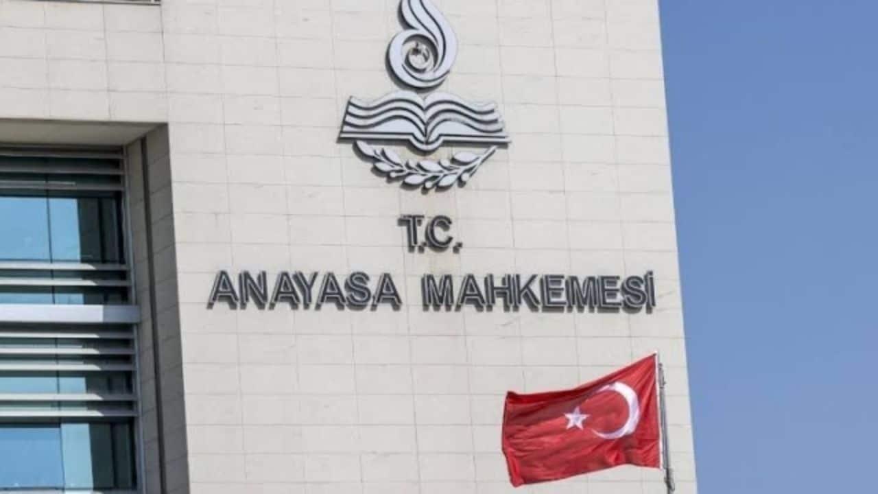 ek-mtv-ve-anayasa-mahkemesi-kararlari-vergi-arenasinda-belirsizlik.jpg