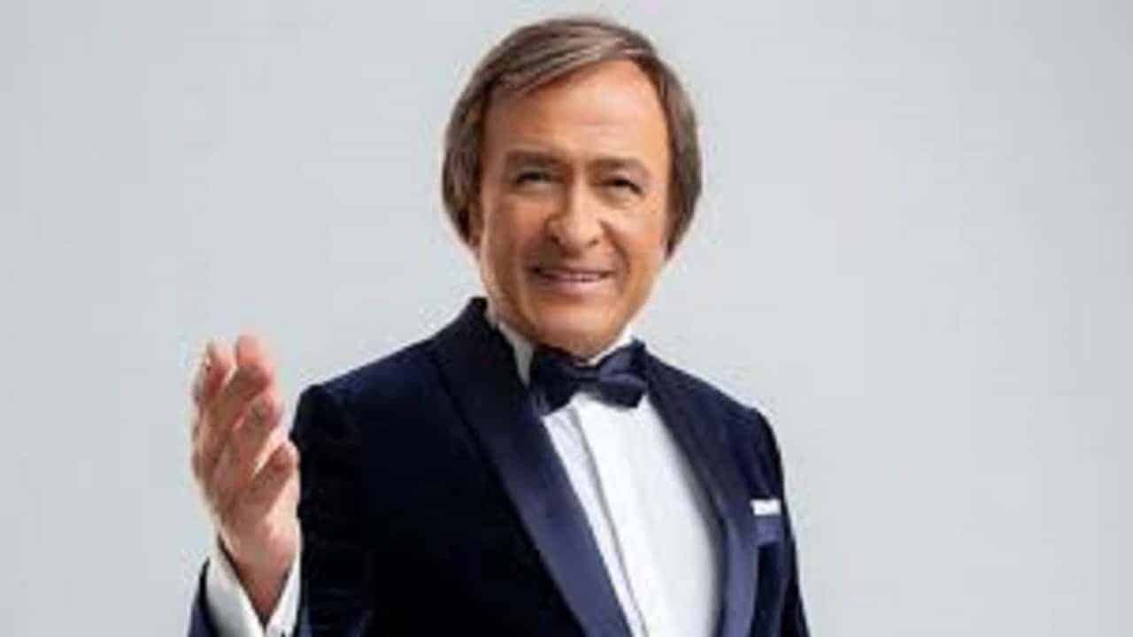 Erol Evgin, Müzik Dolu Performansıyla Bodrum’u Coşturdu