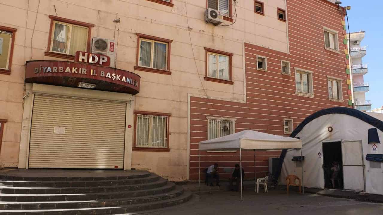 Terör mağduru annelerin evlat nöbeti devam ediyor