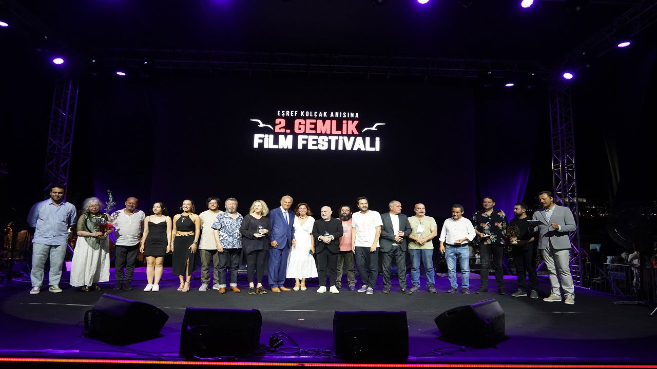 Gemlik’te Sinema Şöleni: Film Festivali’nde Ödüller Sahiplerini Buldu!