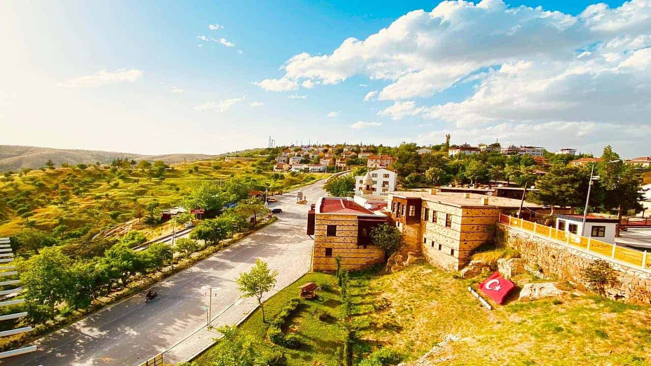 Harput’ta yaz güzelliği hayran bırakıyor