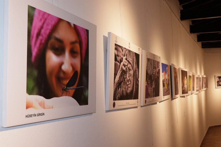 İzmit’te fotoğraf sergisinin geliri depremzedelere kullanılacak