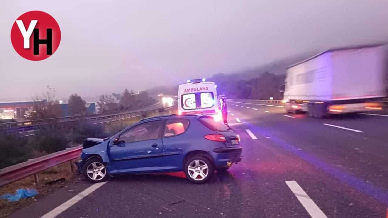 Kaza Sonucu İki Otomobil Çarpıştı, 6 Kişi Yaralandı