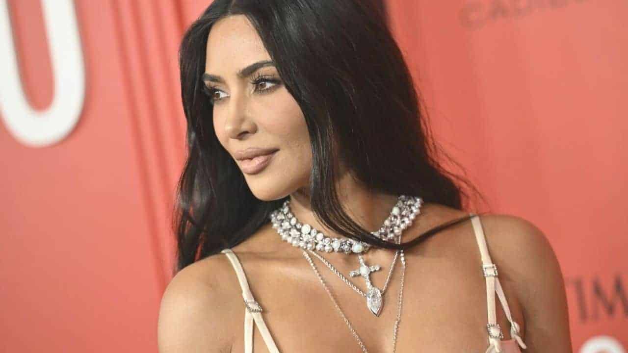 Kim Kardashian: Dünyaca Ünlü İş Kadını ve Sosyal Medya Fenomeni