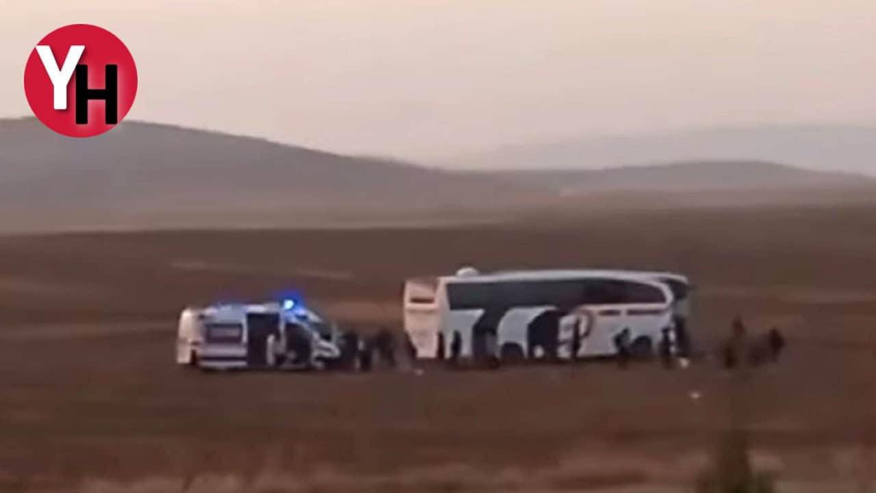 Konya’da Yolcu Otobüsü ve Traktör Çarpışması: 8 Yaralı