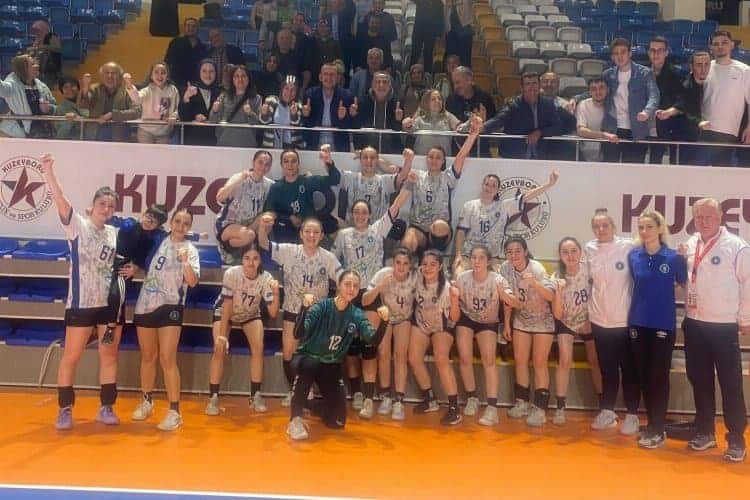 Poyrazın Kızları liderliği garantiledi