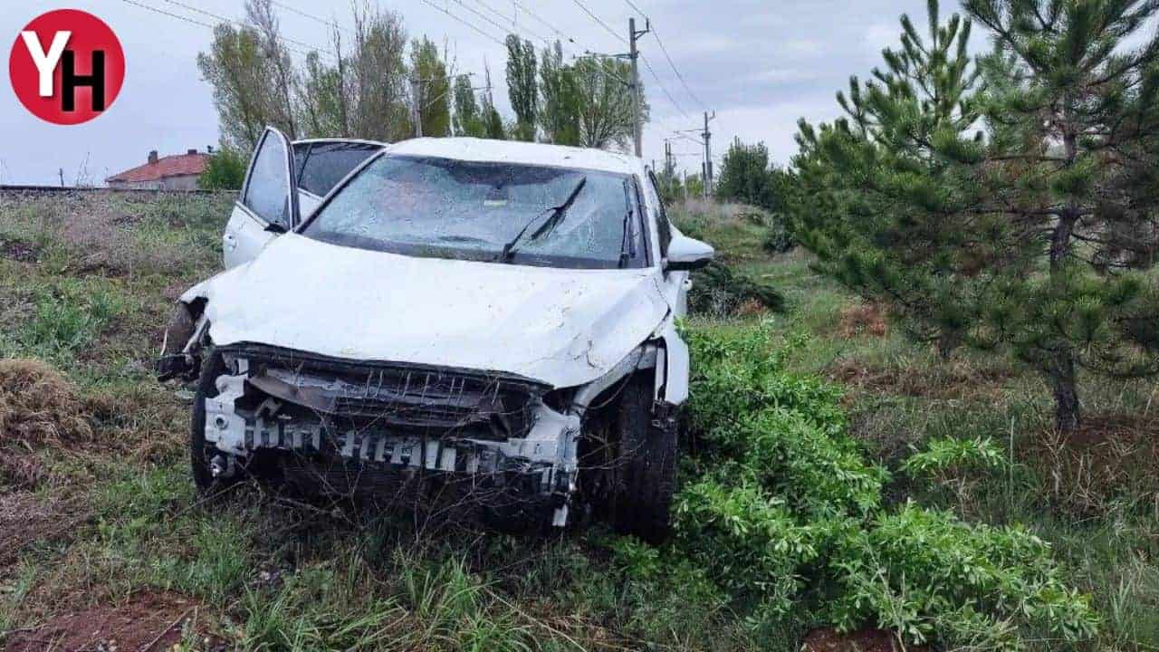 Şarkışla’da Otomobil Kazası: 1 Bebek 6 Kişi Yaralandı