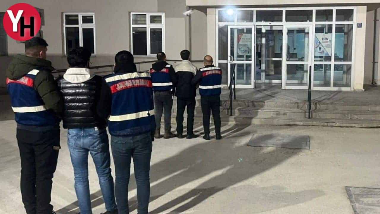 Durdurulan Tırdan 700 Kilo At ve Eşek Eti Çıktı! Tek Tırnaklı Hayvan Etinden Sucuk Yapacaklardı!