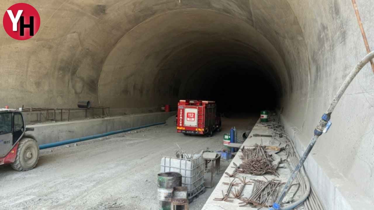 Trabzon’da Tünelde İskele Çöktü İşçiler Mahsur Kaldı