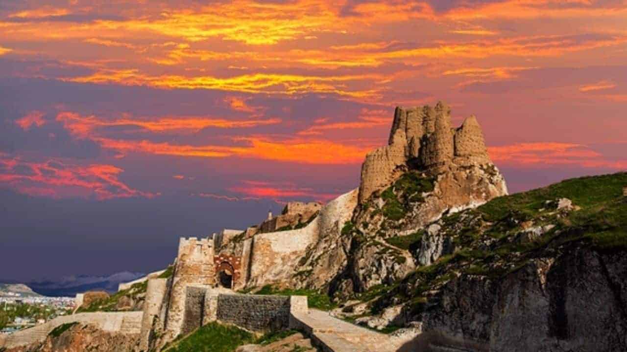 Keşfedilmeyi Bekleyen Cennet: Van Edremit
