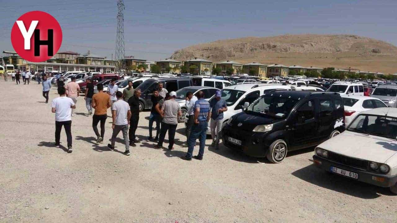 Araç Fiyatları Tuşba Açık Oto Pazarı Rağbet Görüyor