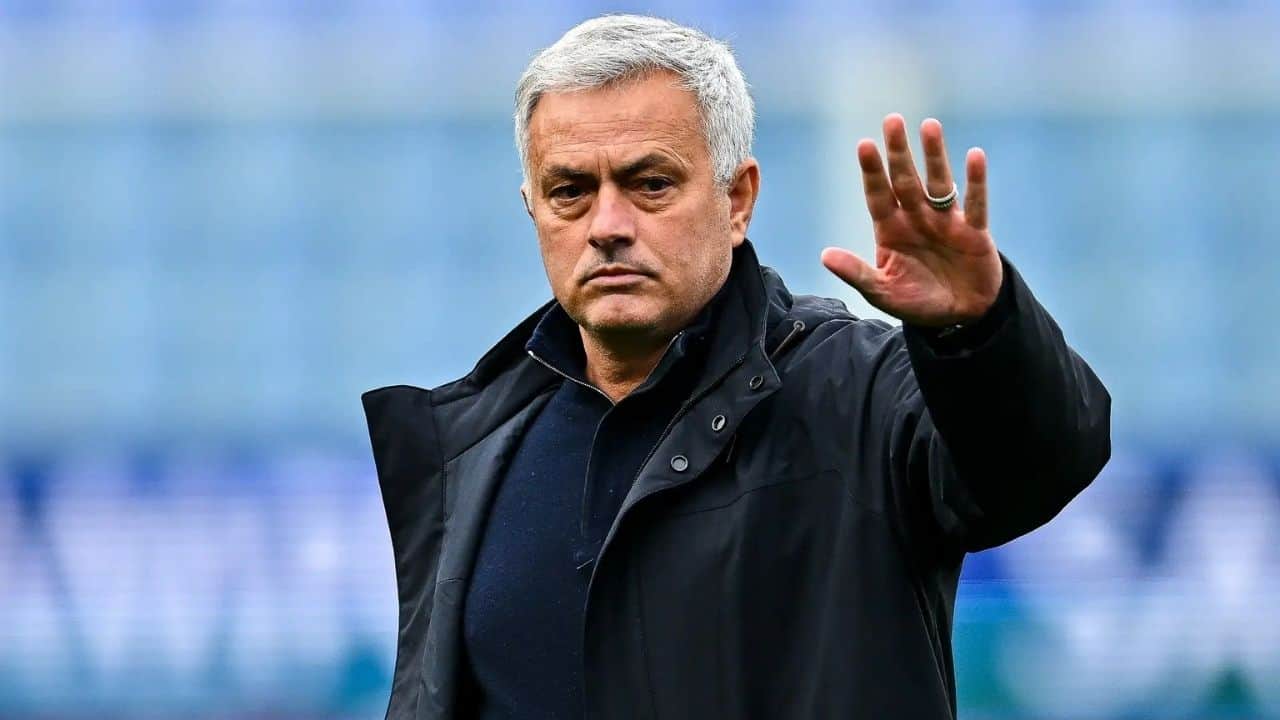 Jose Mourinho’nun Geleceği Hakkında Çarpıcı İddialar: Newcastle United’a İlgi Gösterdi