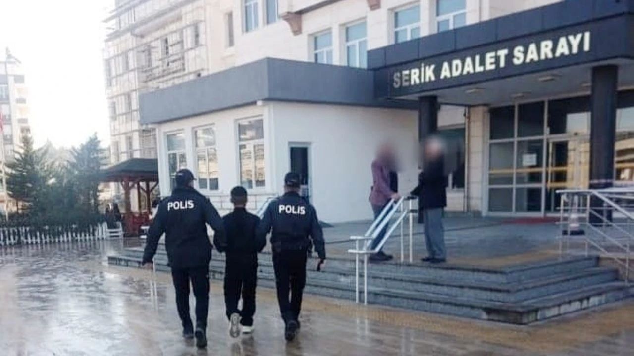 antalya'da asayiş olaylarına karışan 212 kişi tutuklandı