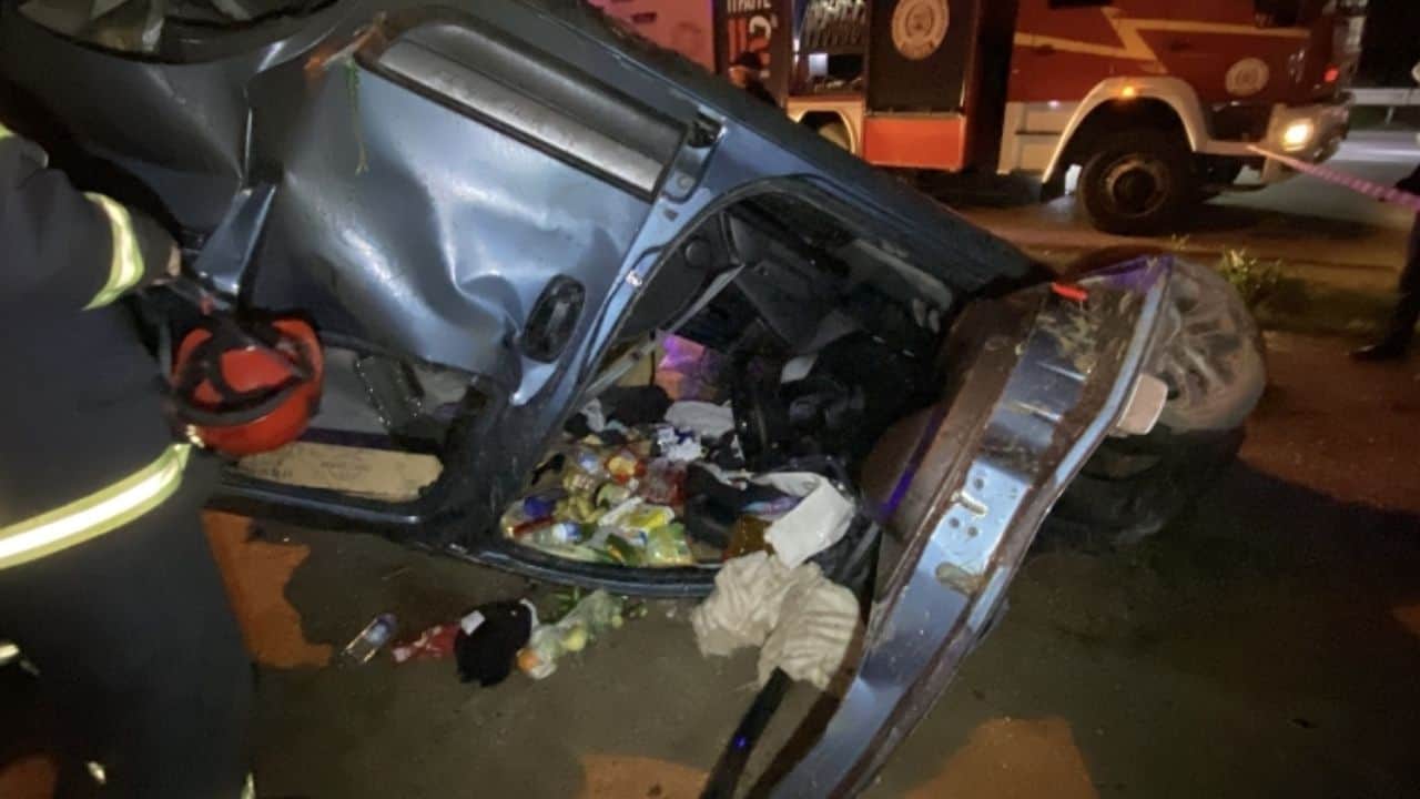 Araç Takla Attı, 3 Kişi Yaralandı Kocaeli'de Feci Kaza