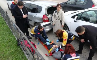 Çanakkale Belediye Başkanı Erkek’in Şahsi Aracının Yer Aldığı 3 Araçlı Zincirleme Kaza