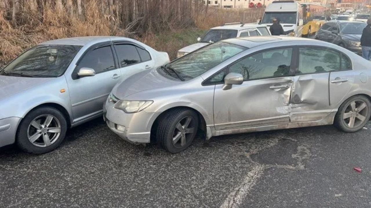 diyarbakır’da zincirleme trafik kazası 4 kişi yaralandı
