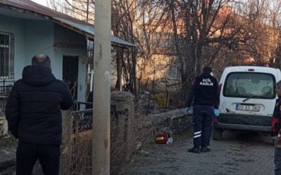 Elazığ’da Emekli Öğretmenin İpe Asılı Cesedi Bulundu, Bahçesinden Mezarı Çıktı
