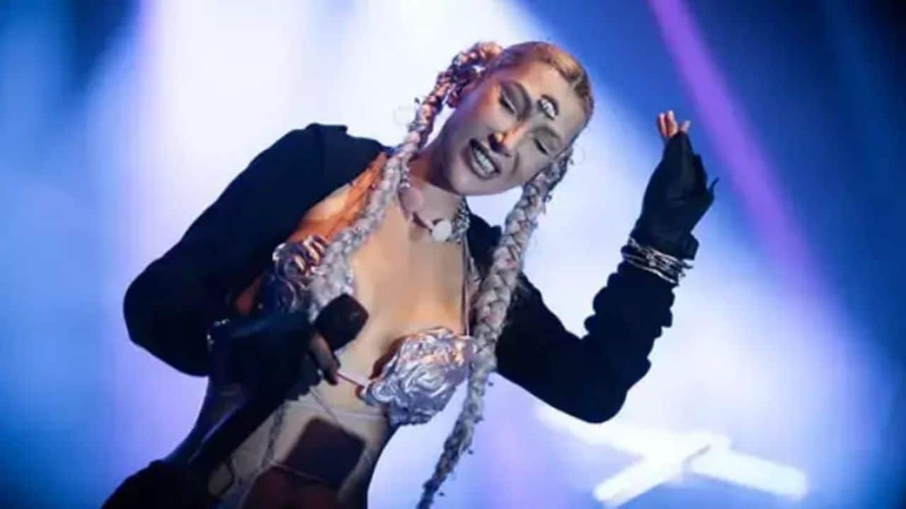 Hande Yener’in Zayıflama Sırrı: 1 Haftada 4 Kilo Verdiren Diyet!