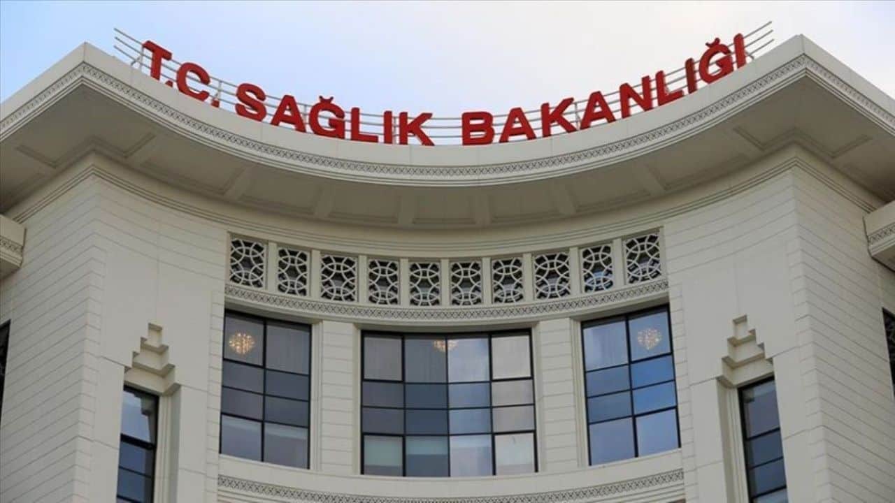 Sağlık Bakanlığı'ndan Mide Balonu ile İlgili Önemli Duyuru Uygulama Tedbir Amaçlı Durduruldu