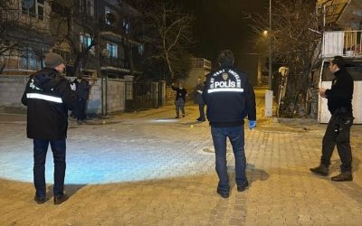 Uşak’ta Hafif Ticari Araca Silahlı Saldırı: 12 Yaşındaki Çocuk Hayatını Kaybetti