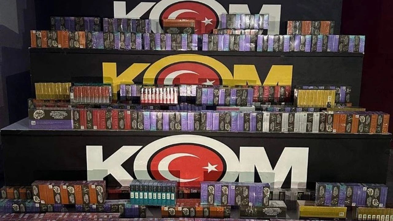 adana'da 1000 kaçak elektronik sigara likidi ele geçirildi