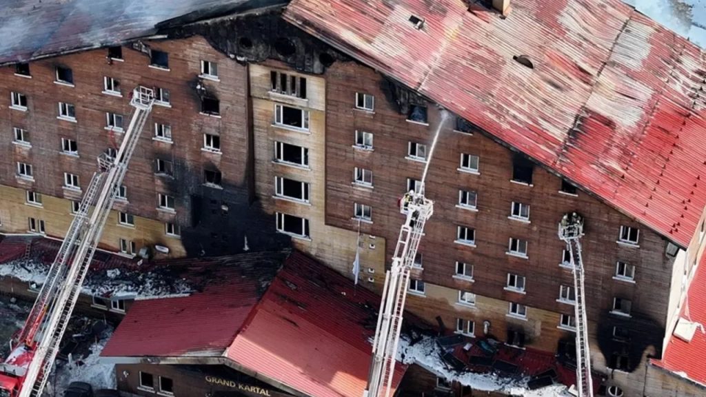 bakanlık, 78 kişinin Öldüğü otelin kaçak olduğu İddialarını reddetti