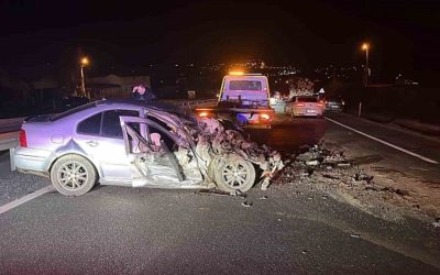 D-100 Karayolunda Trafik Kazası: Kamyona Çarpan Otomobil Sürücüsü Yaralandı