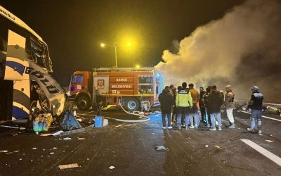 Gaziantep’te Feci Zincirleme Trafik Kazası: 1 Ölü, 4 Yaralı