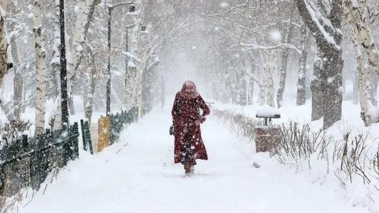 İstanbul'a Kar Yağışı Bekleniyor Saat Saat Hava Durumu Değişiklikleri