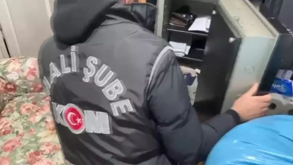 kapalıçarşı'da kara para aklama operasyonu 37 Şüpheli gözaltında