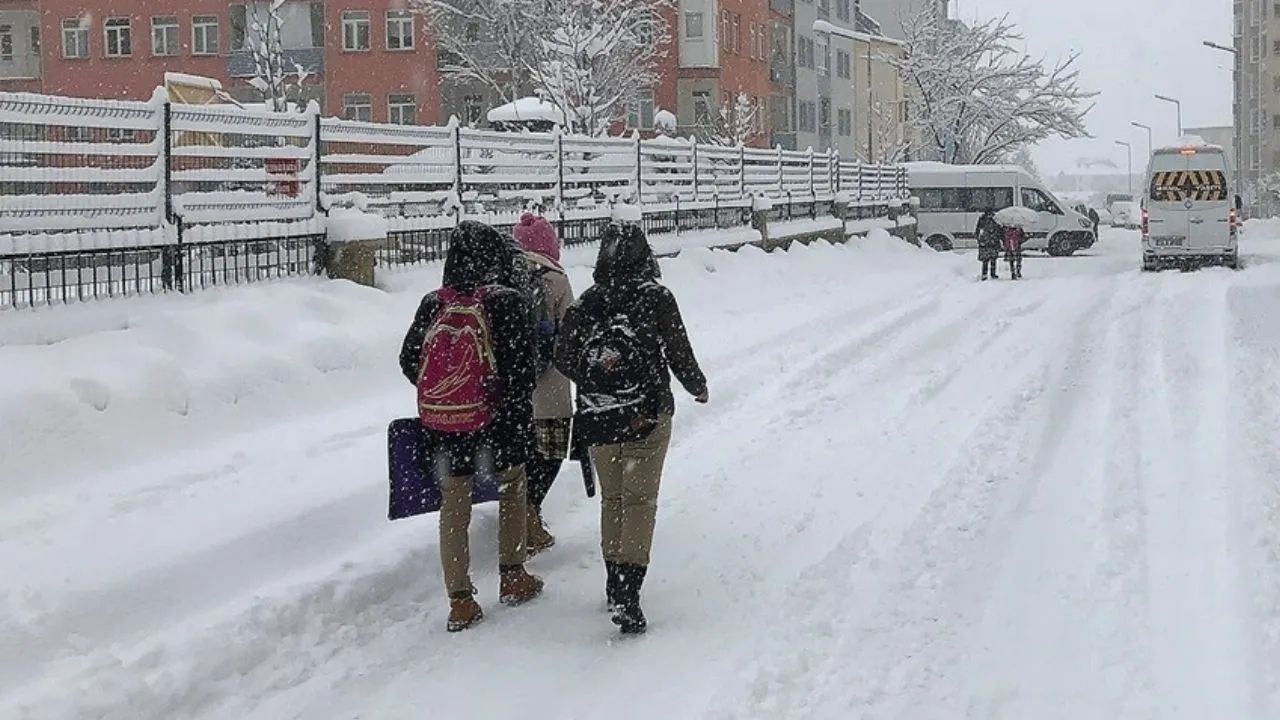 Kar Yağışı Sebebiyle Eğitim Durdurulduğu Yerler Listesi