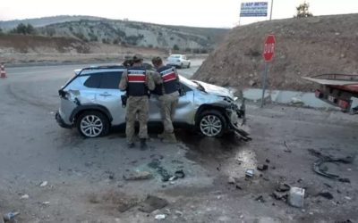 Kilis’te Kontrolden Çıkan Araç Kaza Yaptı: 9 Kişi Yaralandı