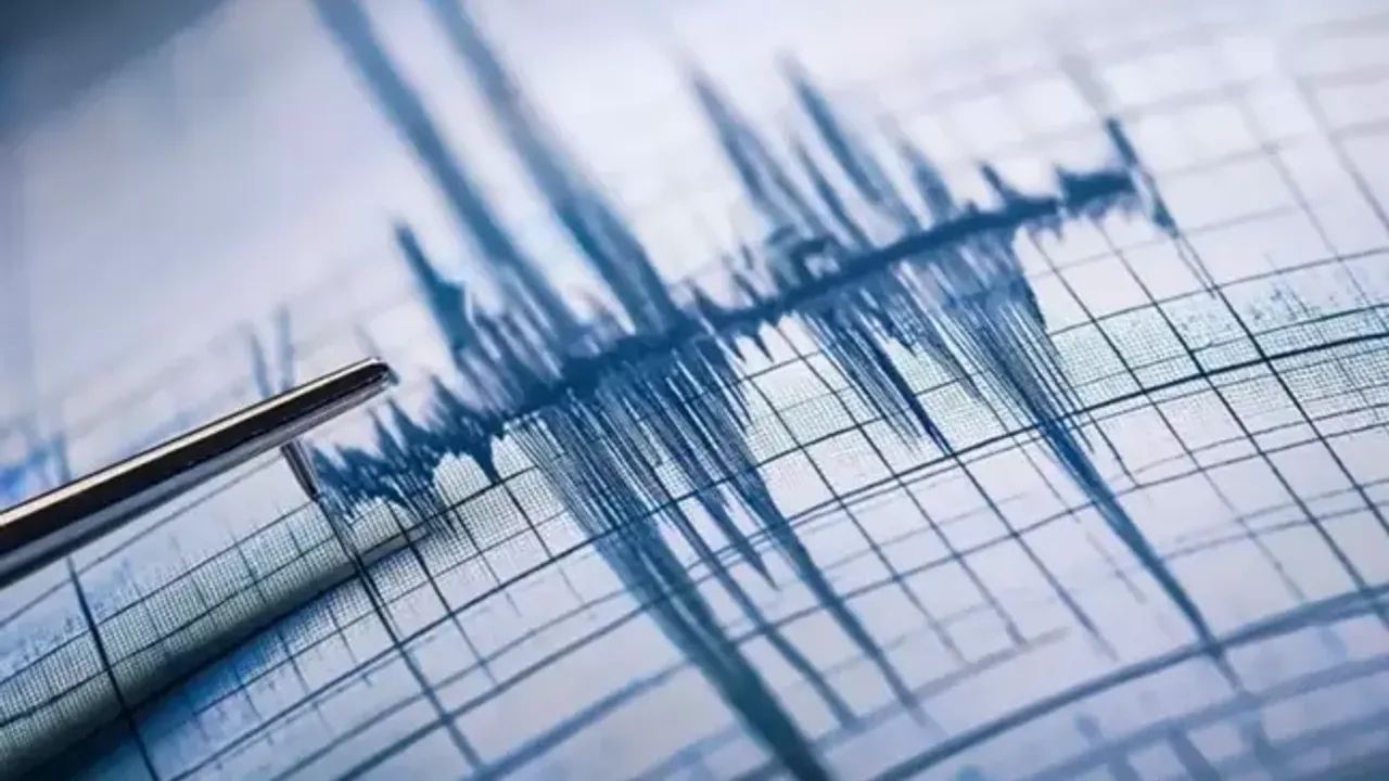 muğla bodrum açıklarında 4,7 büyüklüğünde deprem Çevre İllerde paniğe neden oldu