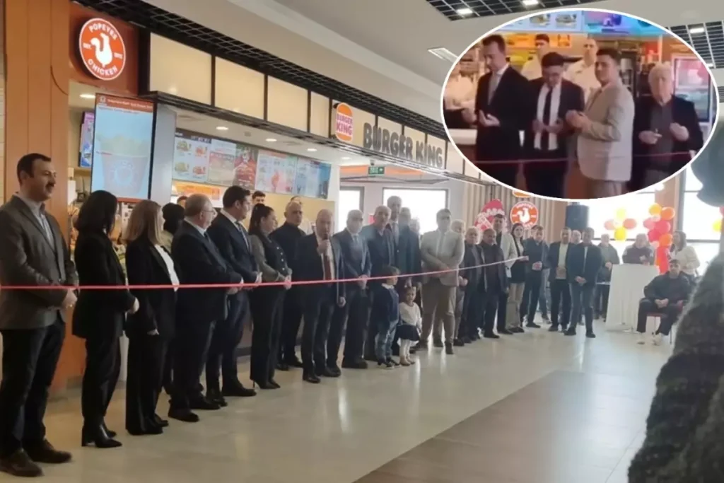 afyonkarahisar da tartisma yaratacak burger king 18353822 765 amp.jpg
