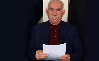İmralı’da çekilen toplu fotoğraftaki sır perdesi!