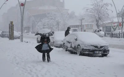 Meteorolojiden Kuvvetli Kar Uyarısı: 3 İl Etkileniyor