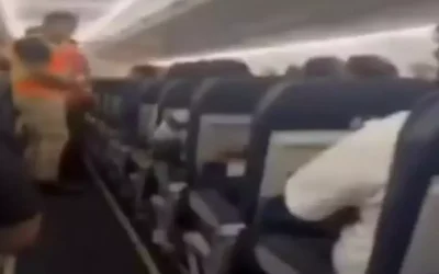 Uçakta Silah Çeken Yolcu Korku Dolu Anlar Yaşattı: ”Hepinizi öldüreceğim”