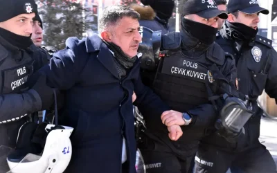 Van’da Polis, İzinsiz Yürüyüşe 172 Kişiyi Gözaltına Aldı