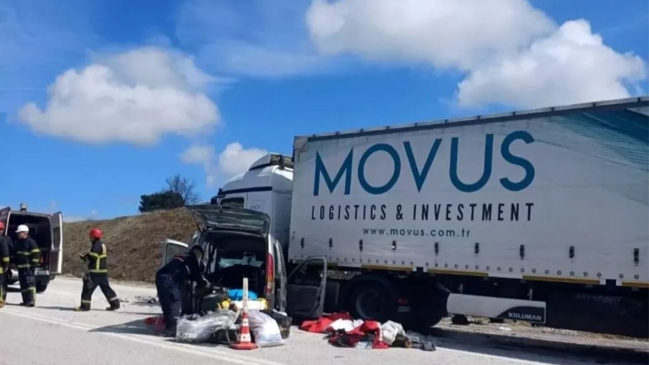 Kütahya'da Trafik Kazası 1 Ölü, 3 Yaralı Olayı