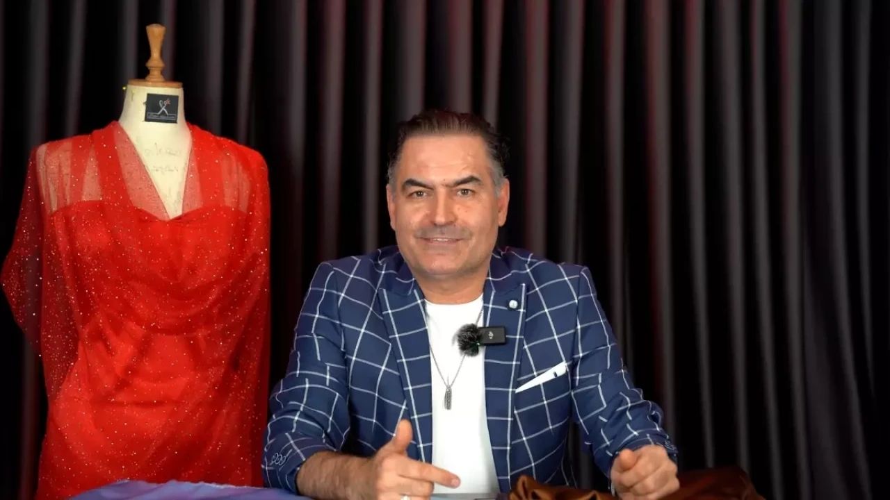 Ünlülerin sahne kombinleri Modacı Karakuşoğlu'nun eleştirisi