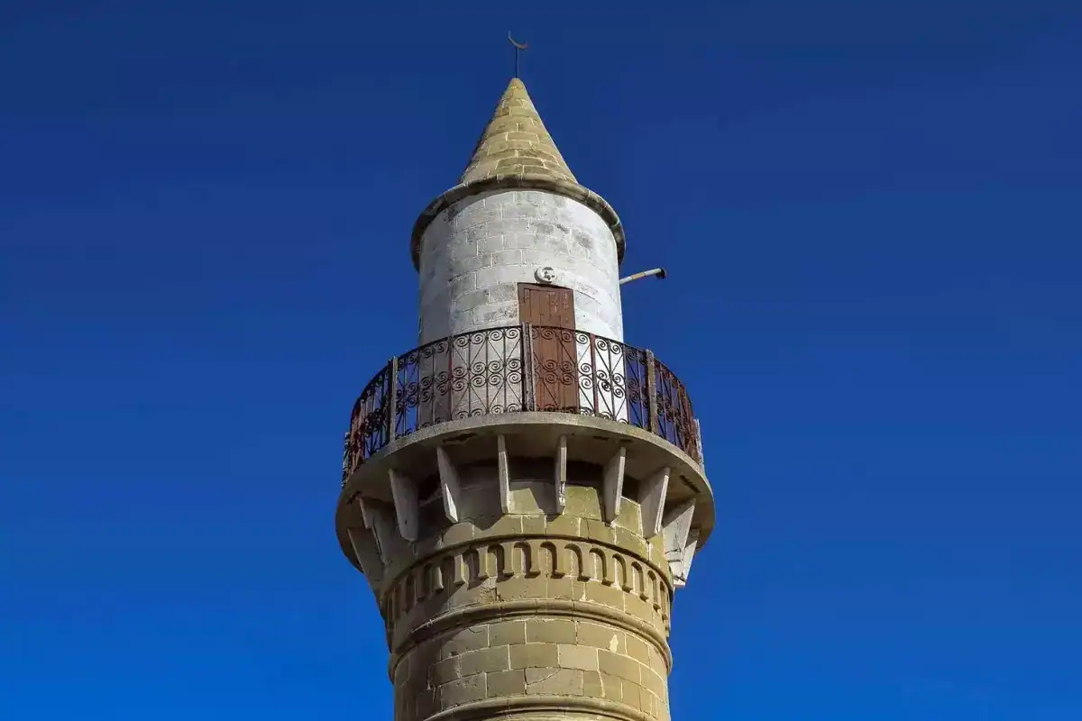 nevsehir-de-aksam-ezani-20-dakika-gec-okundu-18479211_2108_amp.jpg