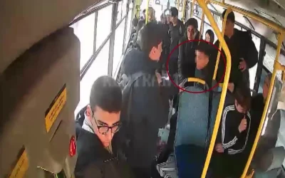 Otobüs şoförü, lise öğrencilerini bıçaklama olayında kurtardı